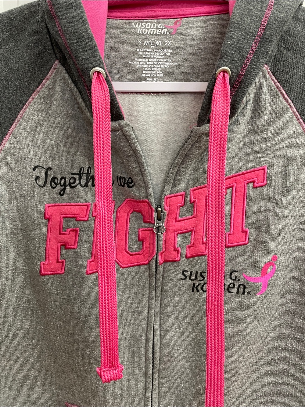 SUSAN G. KOMEN Gray and Pink 'Fight' Zip-Up Hoodie Size Large - Picture 3 of 4